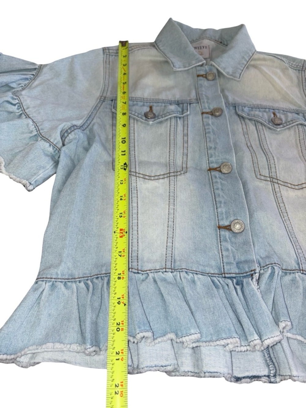 Twelve by Ontwelfth Women’s Denim Ruffle Jacket Size L Light Wash - Picture 7 of 8